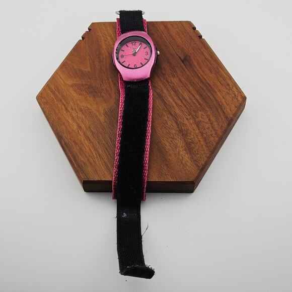 Oui Art Women's Watch Pink Black Retro Dial Adjustable Canvas Hook & Loop Band - Picture 4 of 7